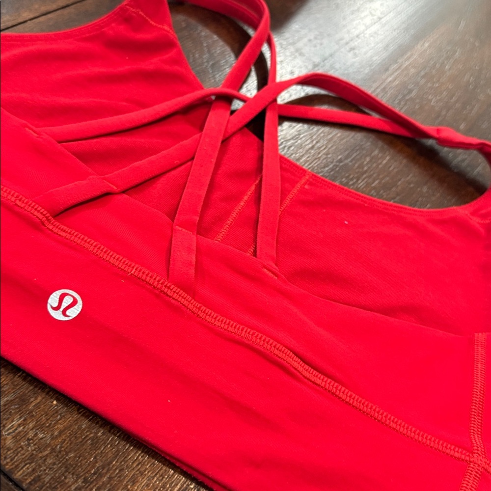 Lululemon Women's Red Sports Bra size 8 - Picture 6 of 10